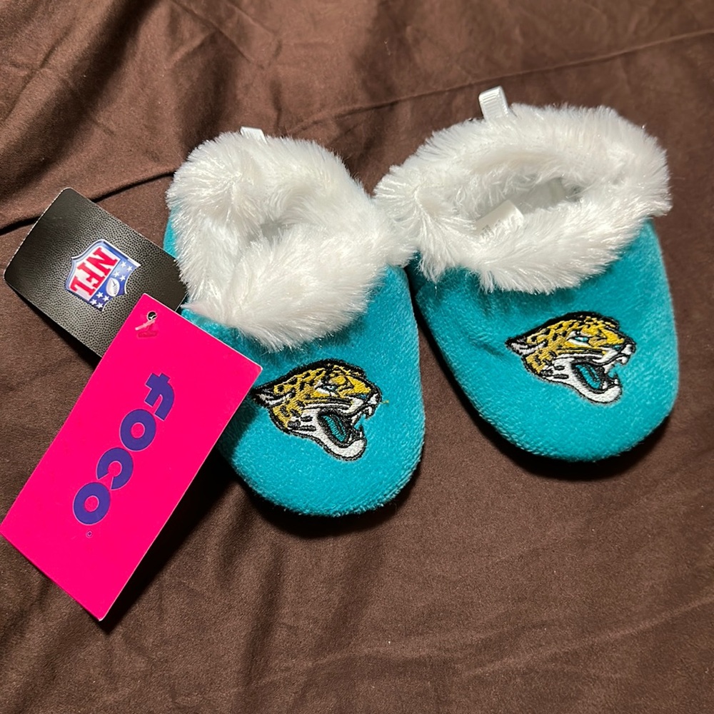 NFL Jacksonville Jaguars baby booties sz Large 6-9 months